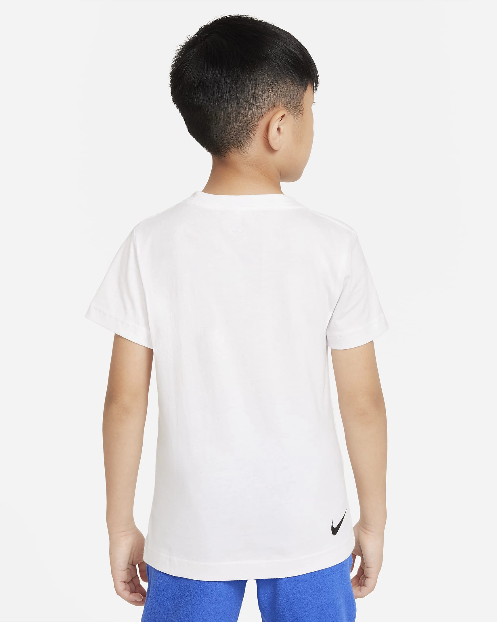 Aventure Nike : T-shirt ACG pour les petits explorateurs.